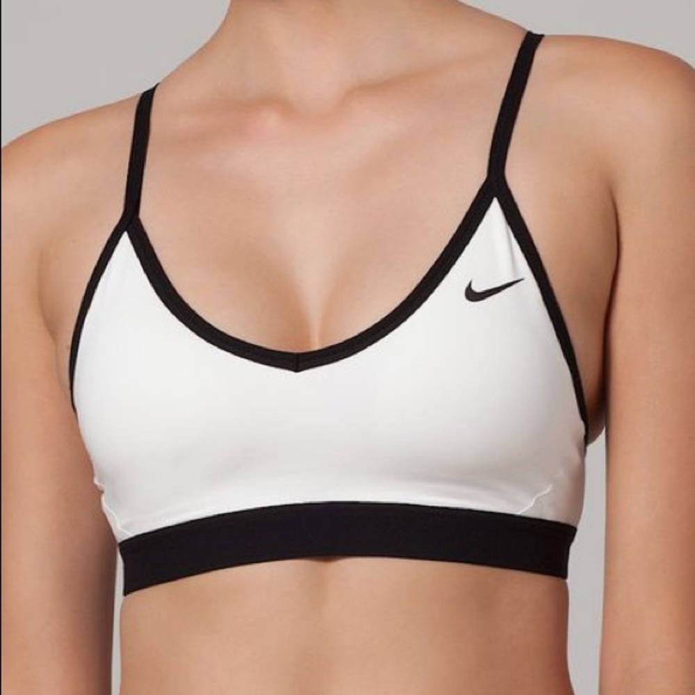 Nike pro Indy sports bra